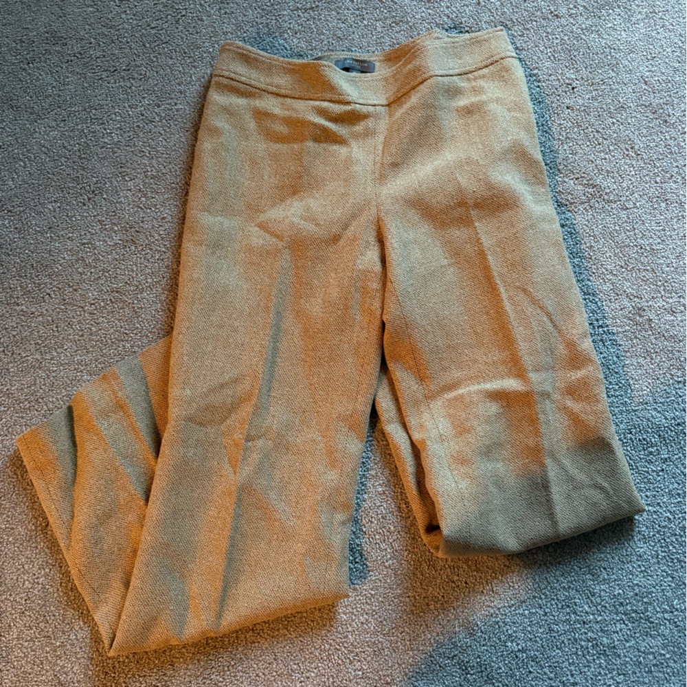 Ann Taylor Beige/Tan Textured Knit Sweater